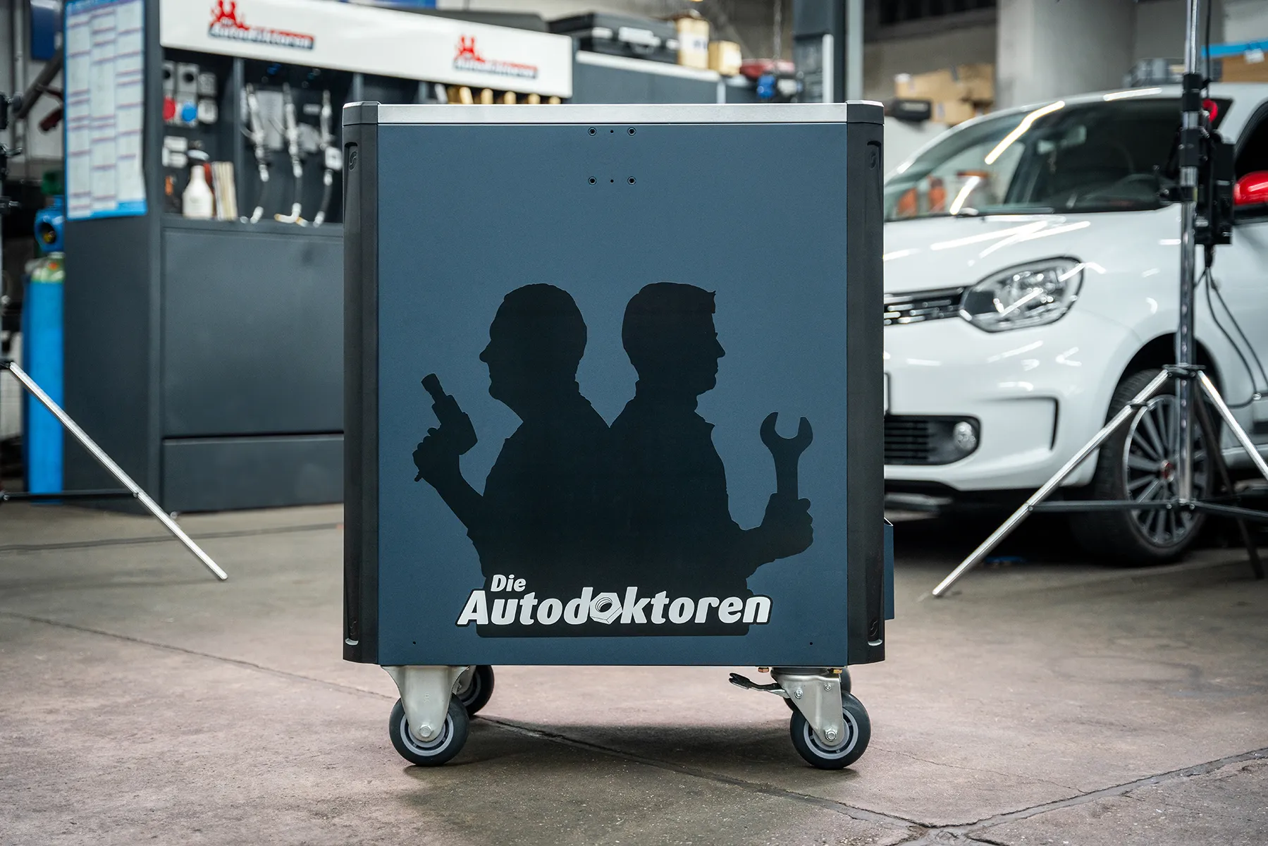 Profi-Werkstattwagen “Die Autodoktoren” (limitierte Auflage)